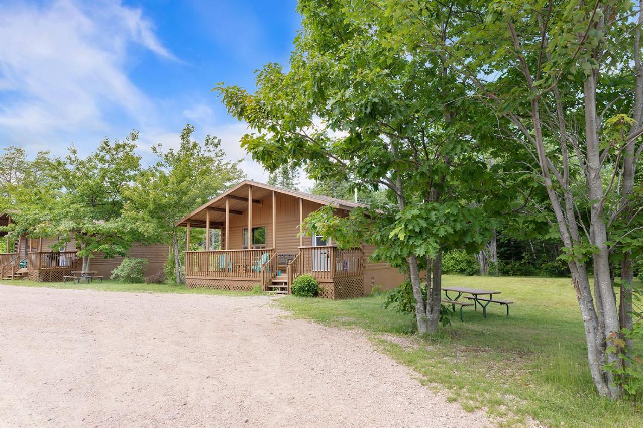Ingonish Chalets Eksteriør billede