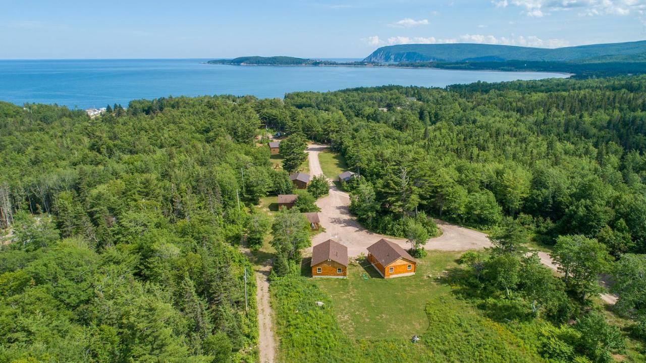 Ingonish Chalets Eksteriør billede
