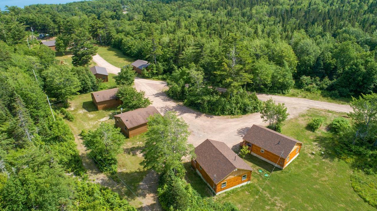 Ingonish Chalets Eksteriør billede